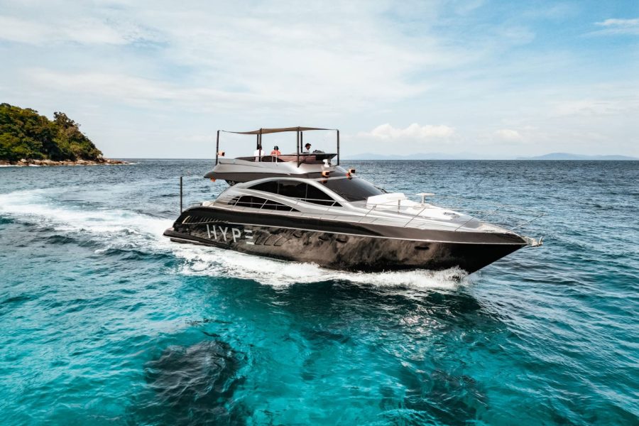 Hong Island Hype Yacht – Luxury