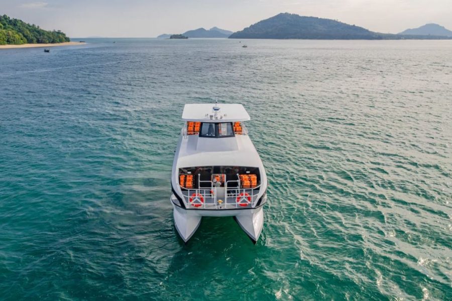 Phi Phi Mindy Boat Cruise